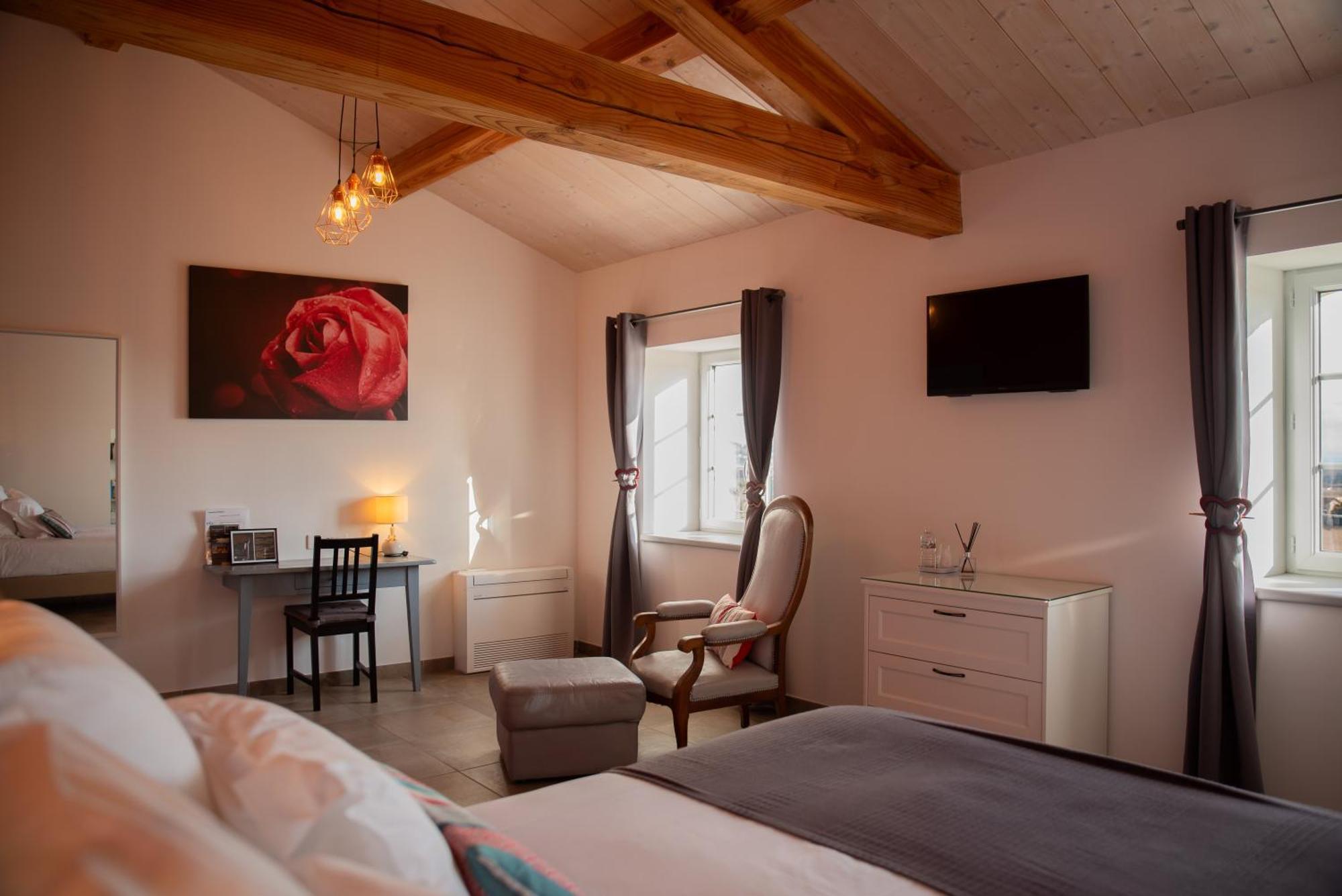 Bed and Breakfast Domaine Forvent à Saint-Julien-de-Peyrolas Extérieur photo