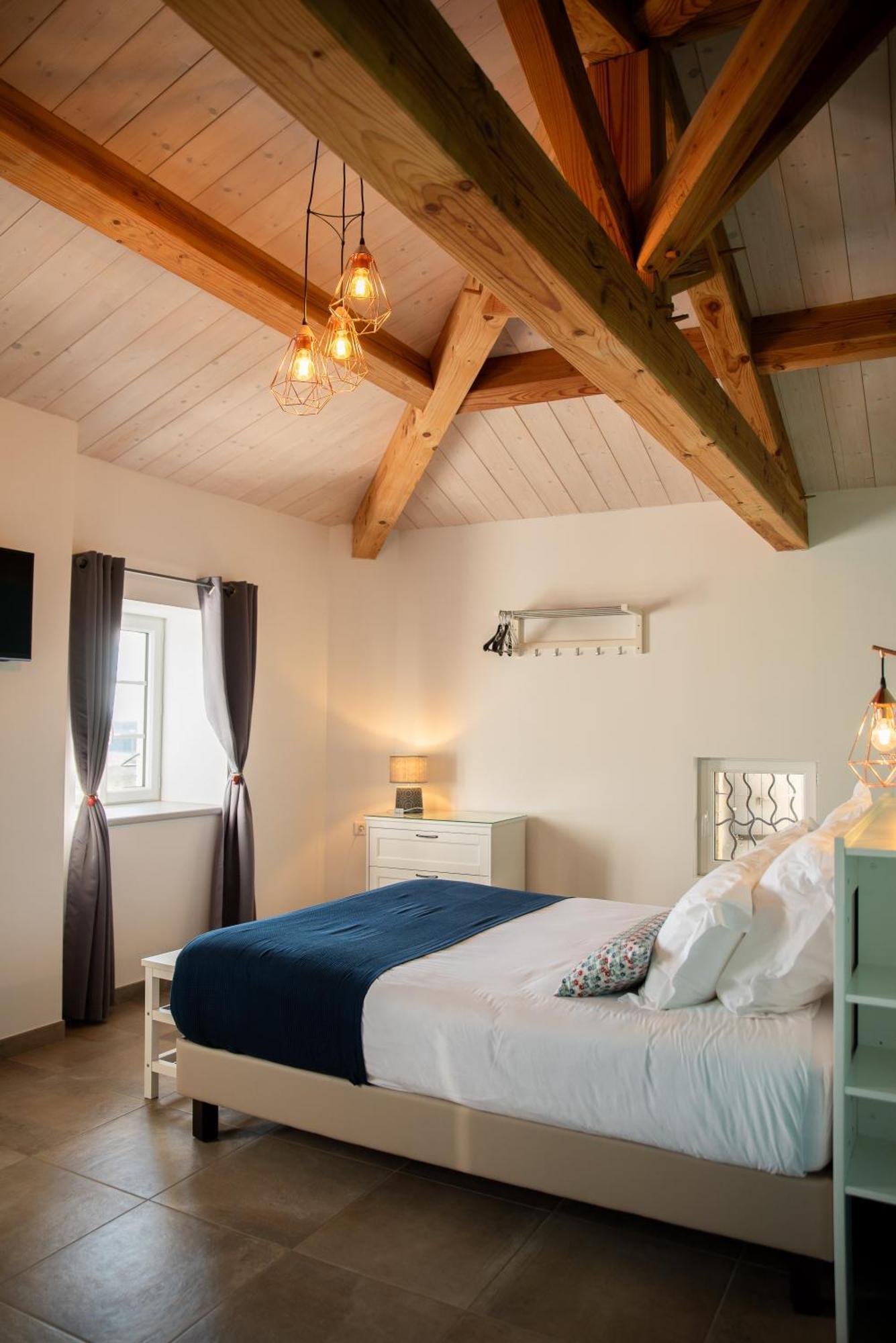 Bed and Breakfast Domaine Forvent à Saint-Julien-de-Peyrolas Extérieur photo