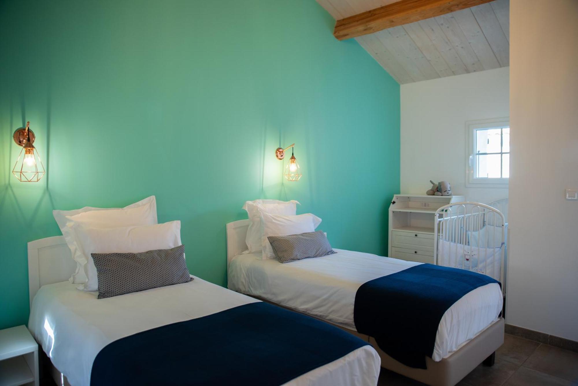 Bed and Breakfast Domaine Forvent à Saint-Julien-de-Peyrolas Extérieur photo