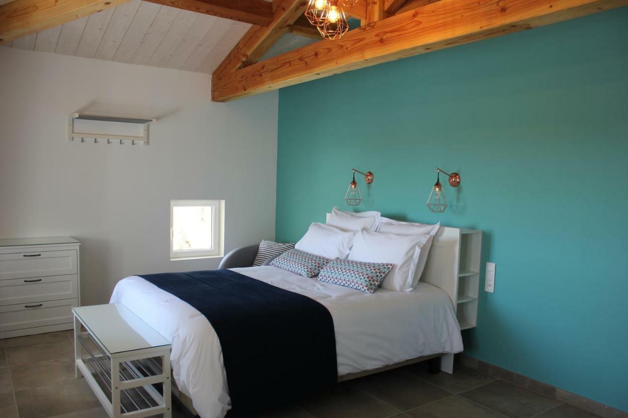 Bed and Breakfast Domaine Forvent à Saint-Julien-de-Peyrolas Extérieur photo